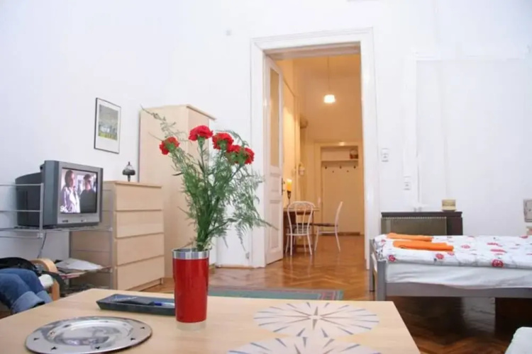 Central Location Air-conditioning Wi-fi Pc Central Heating