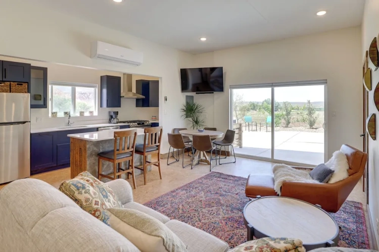 2 Bedrooms Cottage