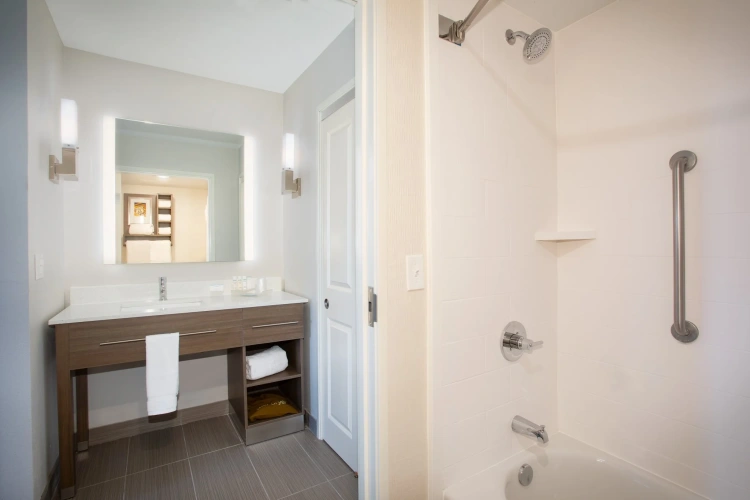 1 Bedroom Quadruple Suite