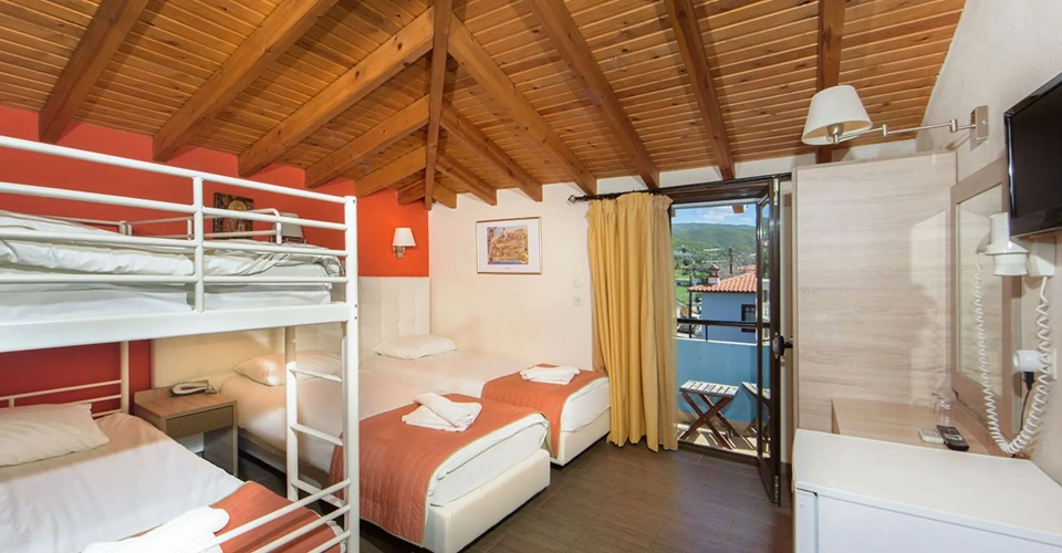 Standard Quadruple room