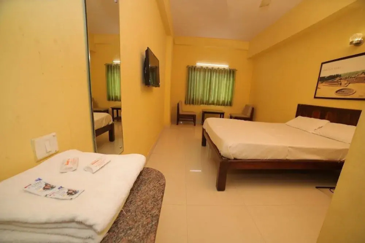 Hotel Kamat Plus