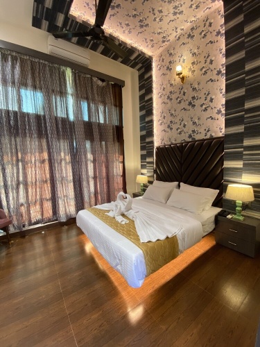 Deluxe Quadruple room