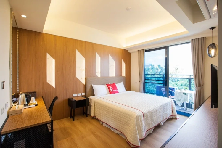 Comfort Double room with balcony and with mountain view