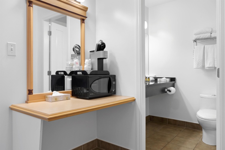 Kootenay Lakeview Resort , Bw Signature Collection photo 10