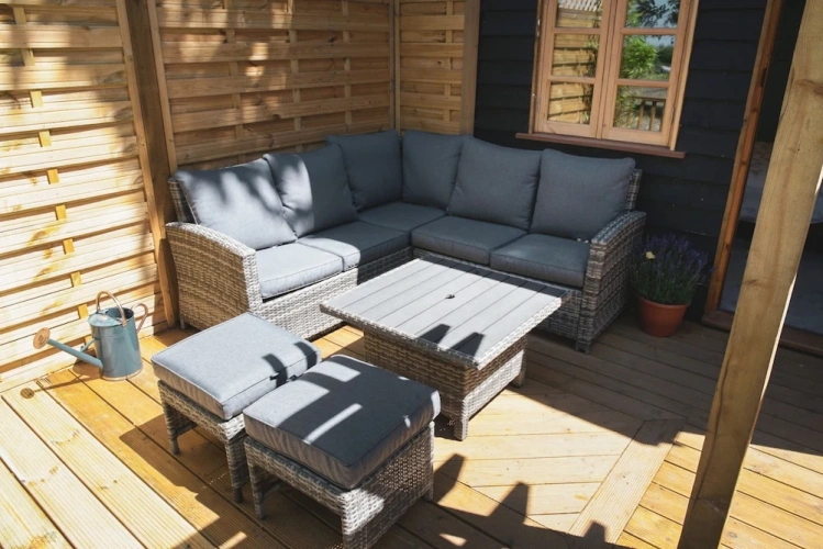 2 Bedrooms Cottage with courtyard view