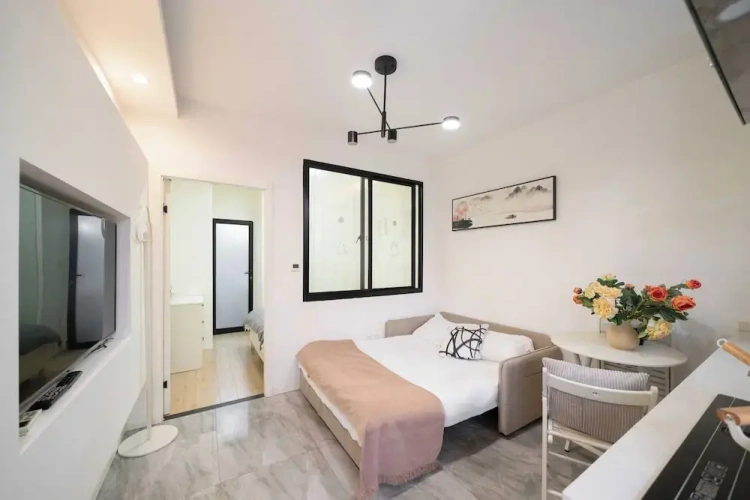 Quadruple Apartment