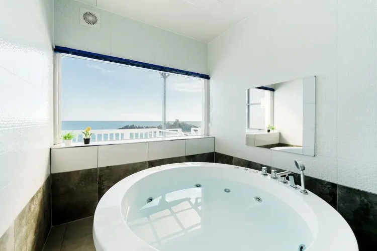 Yeongdeok Searest Poolvilla