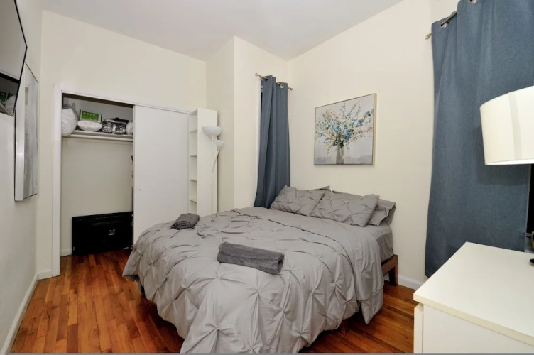 Spacious 2BR on the Upper East Side Steps From Central Park