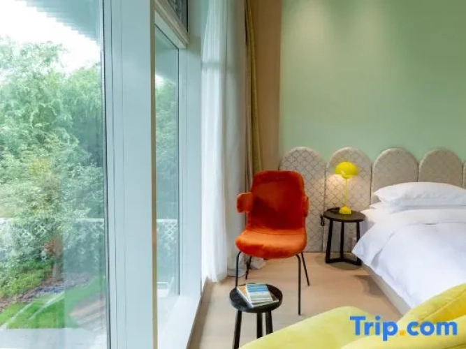 Standard Double room with garden view
