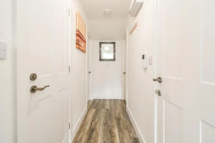 Windmill View Loft Apartment