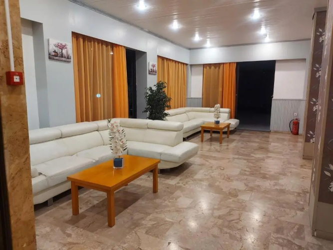 Villa Andrews Hotel