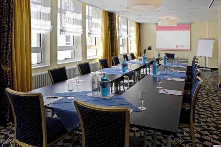 H+ Hotel Bremen photo 25
