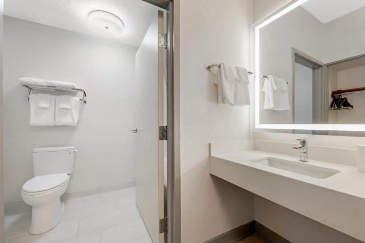 Comfort Inn & Suites Near Universal Orlando Resort photo 9