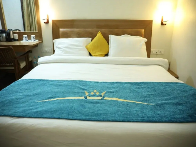 Hotel Poonam Plaza