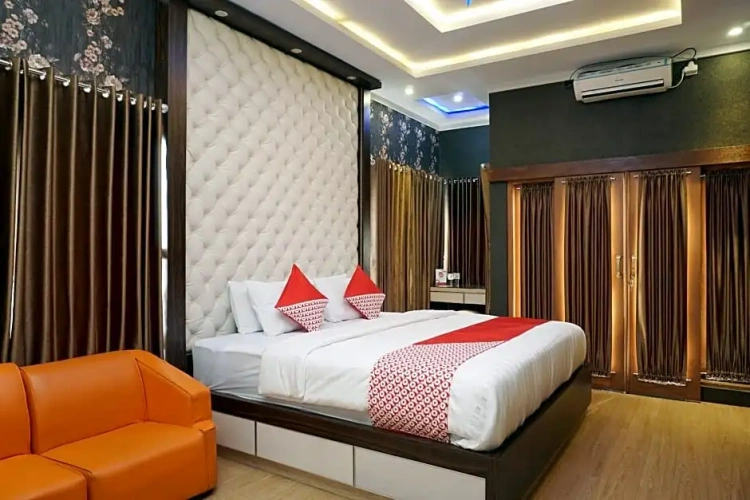 Deluxe Suite