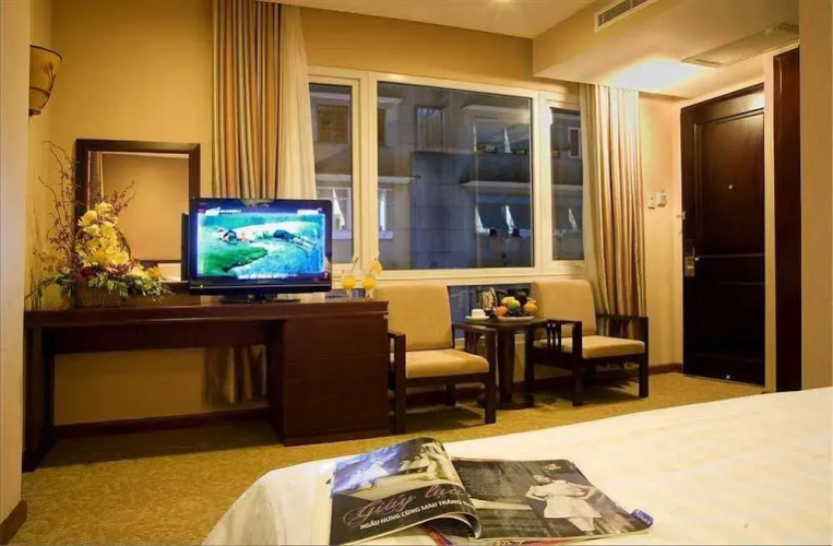 Moonlight Hotel