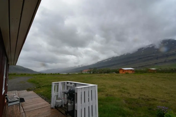 1 Bedroom Cottage with view