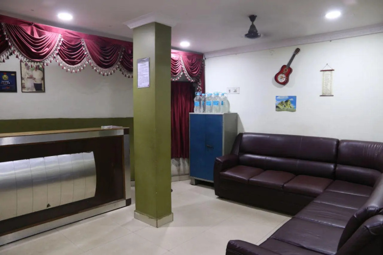 Vani Lodge