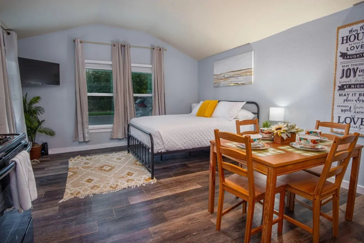 Downtown Accessible New 1br/1ba Cozy Studio