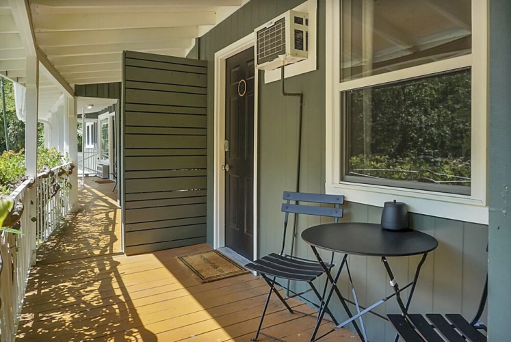Hickory Falls Inn