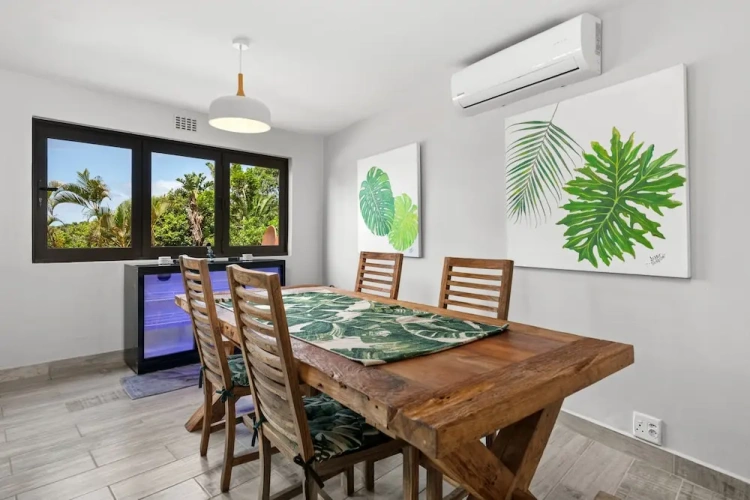 3 Bedrooms Villa