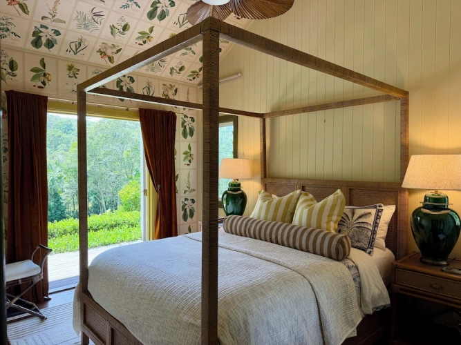 2 Bedrooms Luxury Cottage with garden view