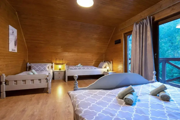 AC RiverStone CHALET