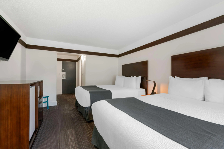 Stoke Hotel, SureStay Collection by Best Western photo 8