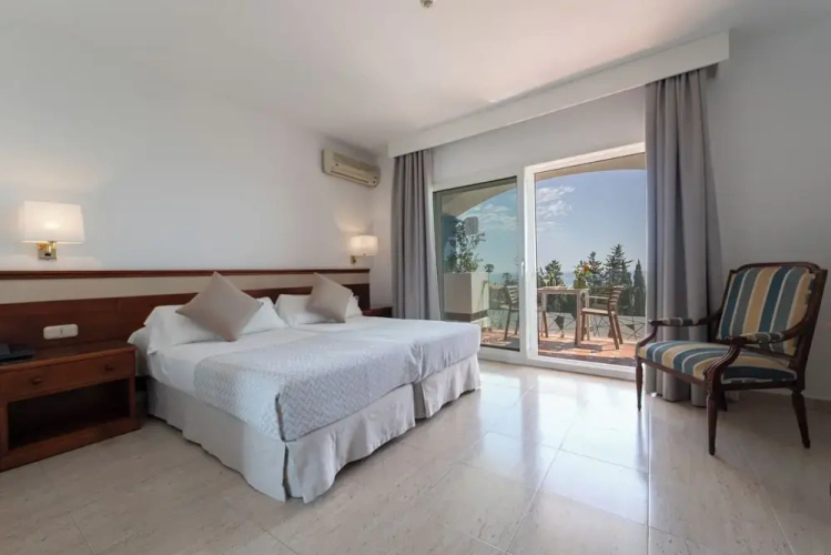 Superior Double room with sea view
