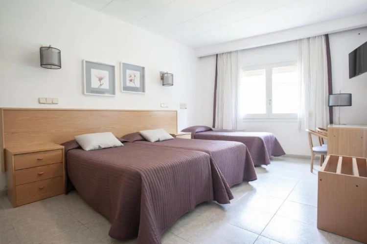 Standard Quadruple room