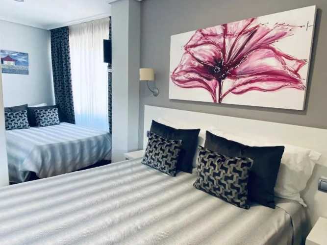 Standard Triple room