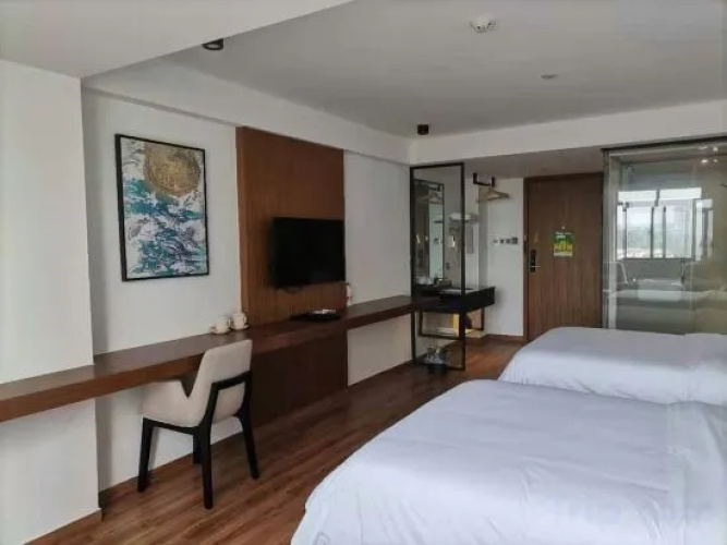 Tiandong Dongxin Hotel