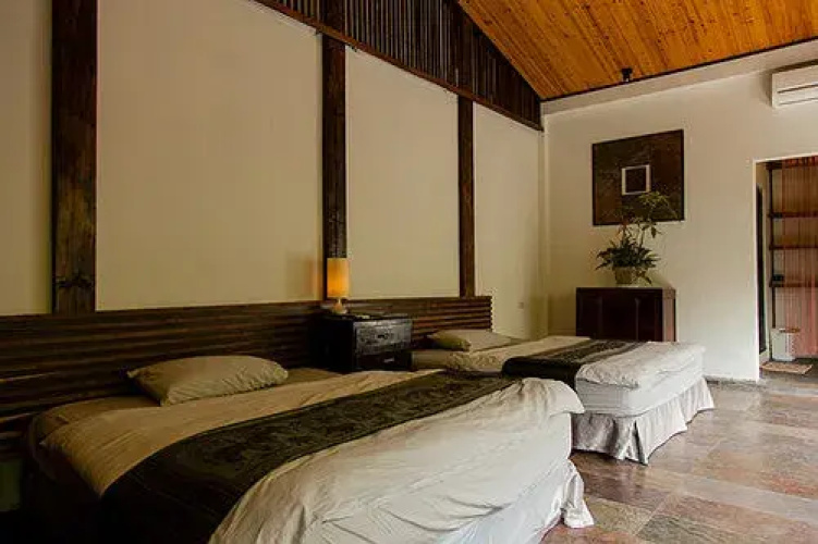 Bright Moon B&B