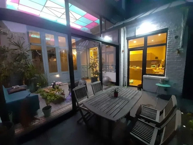 Comfort room