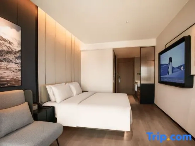 Standard Double room with city view