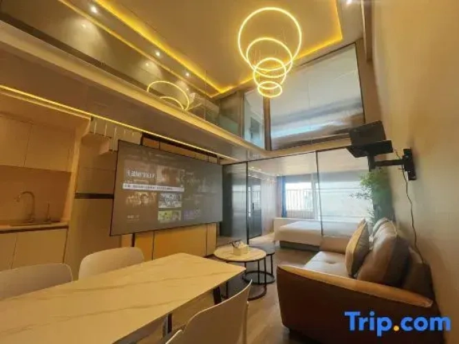 Luxury Suite