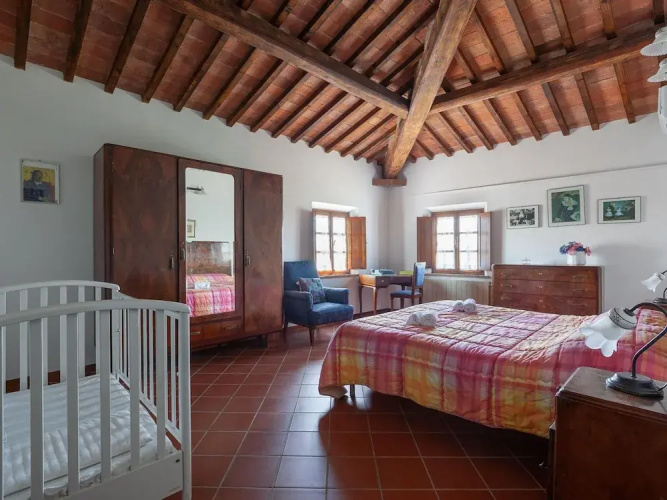 Apartment in Tuscany With Pool & BBQ