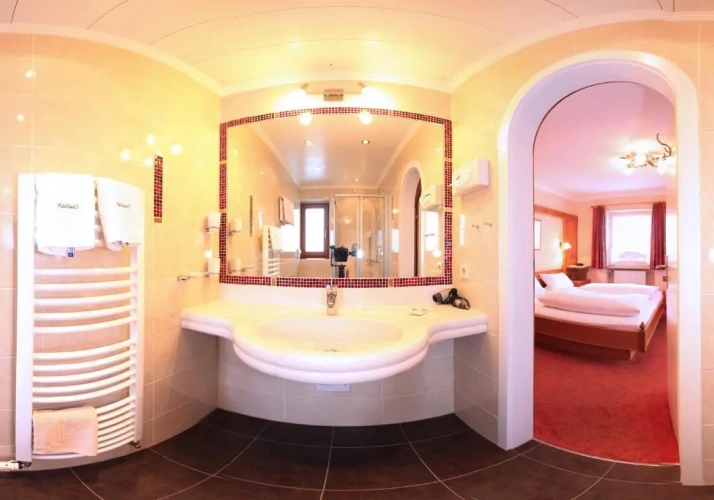 Deluxe Double room with balcony