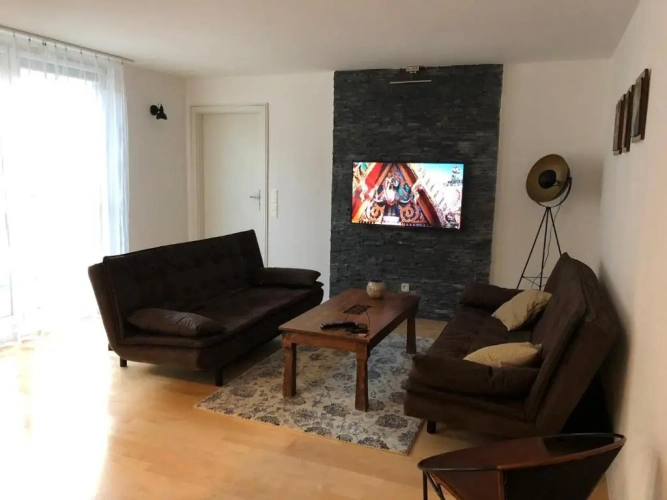 2 Bedrooms Apartment