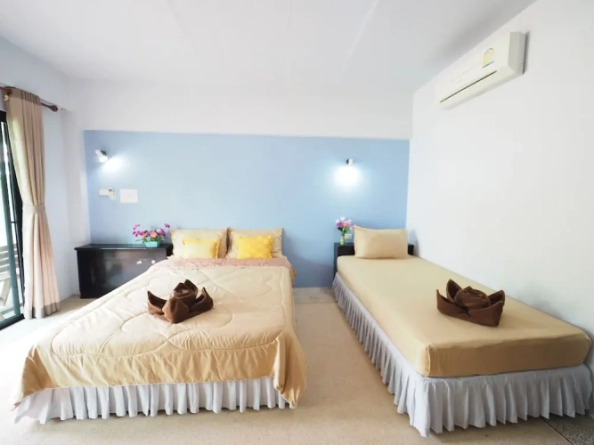 Superior Triple room with balcony