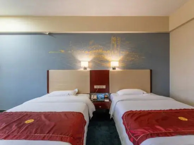 Jiangxi Bailu Hotel