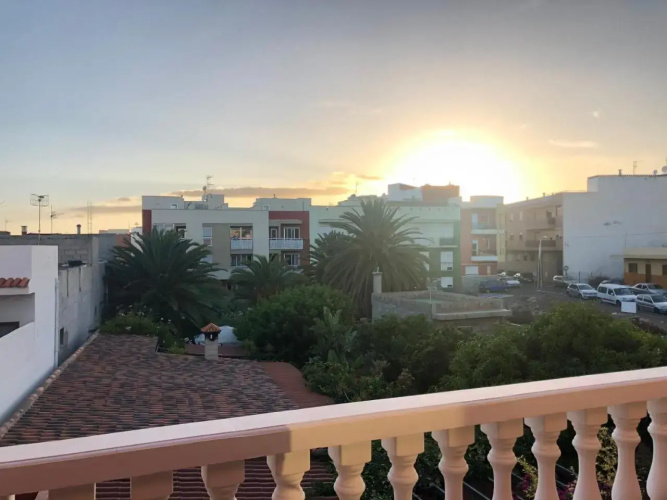 San Isidro. 2 rooms. Quiet terrace