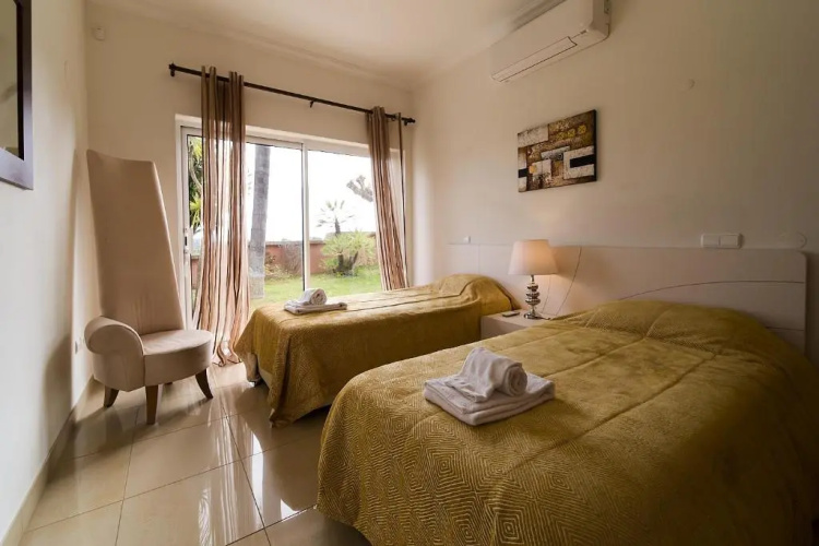 812 Quinta Marina