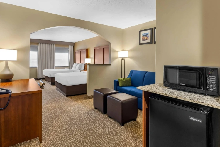 Quadruple Suite
