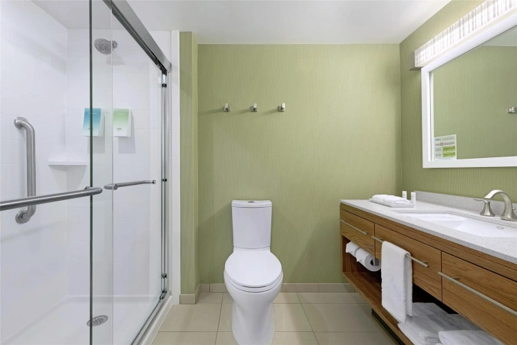 Quadruple Suite