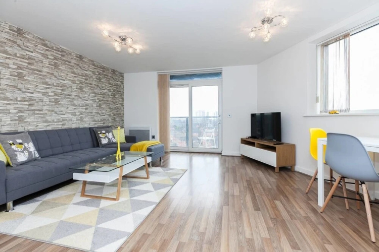 Amazing 2BR Manchester Apartment
