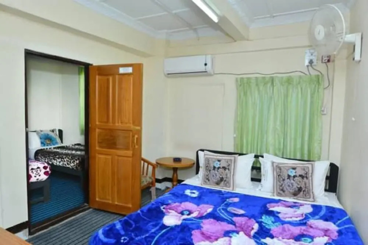 Tha Ha Zar Ta Hotel