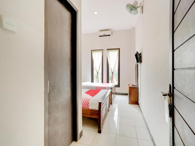 OYO 3156 Hotel Warta Dua