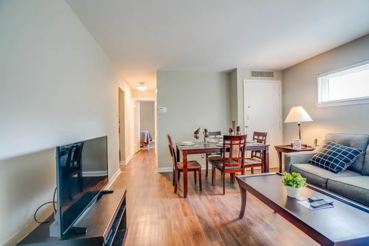 Shaw Convention Center Apartments Stays