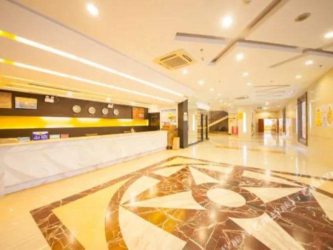 Donghu Hotel